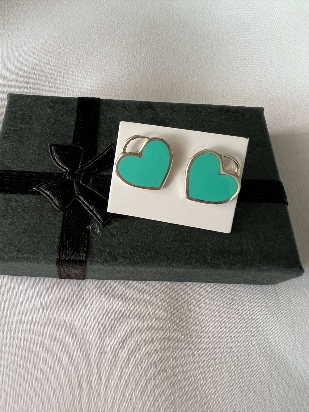 Tiffany & Co.Heart Stud Earrings
- Women's Jewelry